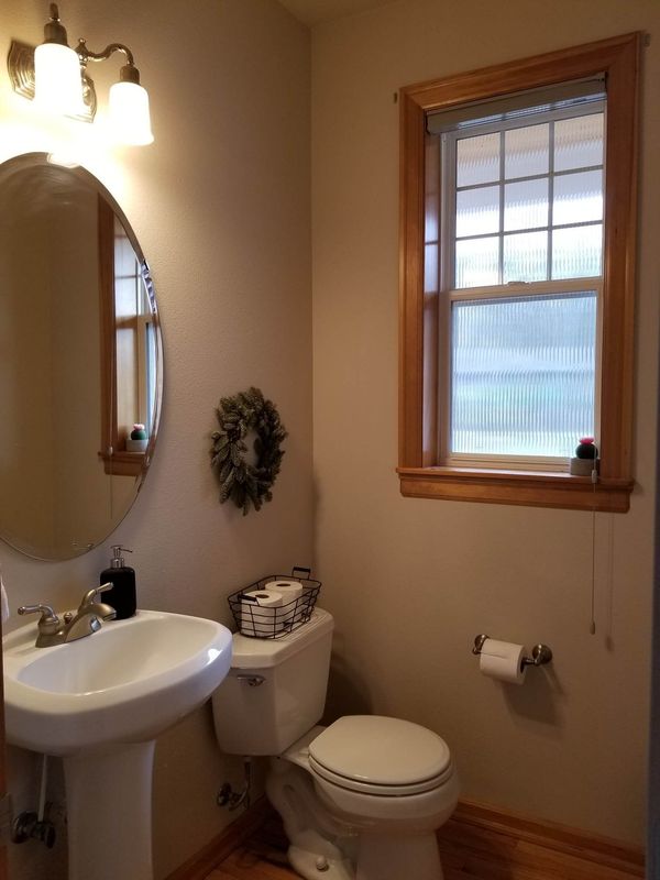 1/2 Bathroom Reno